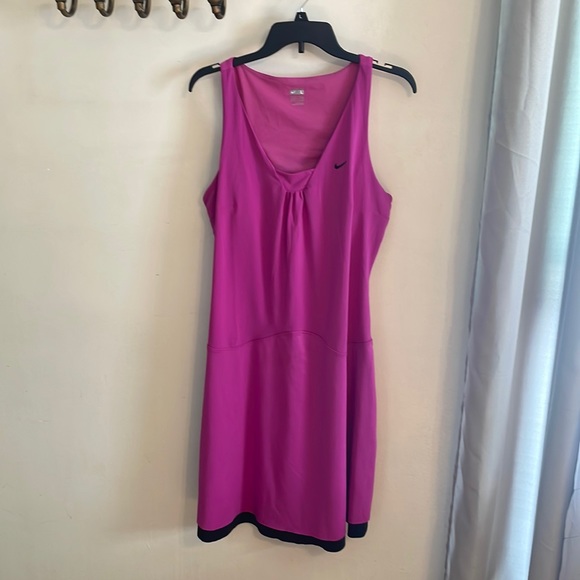 Nike fit dry Pink TennisRunning Exercise Dress Sz Lg - Picture 1 of 5